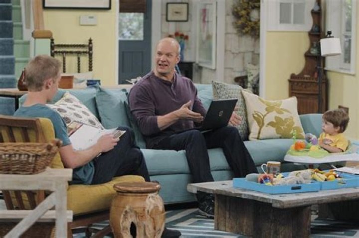 ERIC ALLAN KRAMER, LOGAN MOREAU – Celeb Secrets