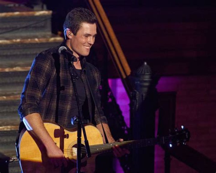 Griffen Palmer Performs On “The Bachelor” And Talks Family Ties With The Popular Franchise (Exclusive) – Celeb Secrets