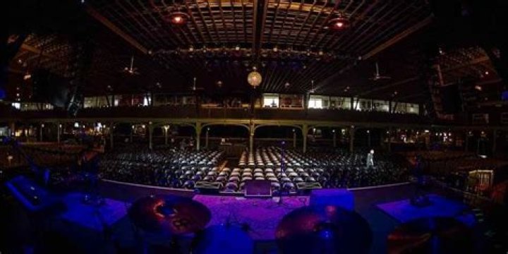 Hampton Beach Casino Ballroom Goes Dark In Tribute To George Carlin