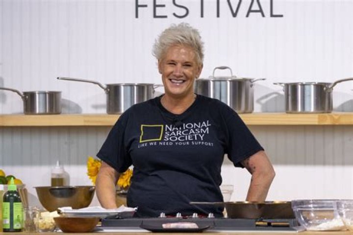 Koren Grieveson engaged to  chef Anne Burrell . Are they getting married anytime soon?