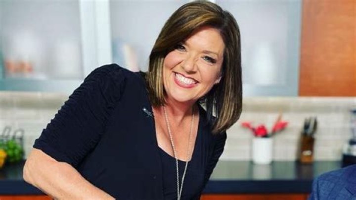Robin Baumgarten Boyfriend 2021 - WGN-TV Hosts' Family Life, Weight Loss And Other Details!